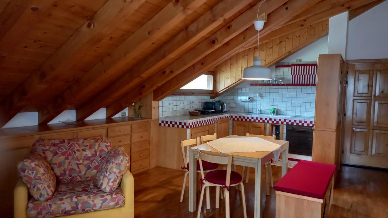 Deliziosa Mansarda Con Vista Dolomiti Appartement San Vito di Cadore Buitenkant foto
